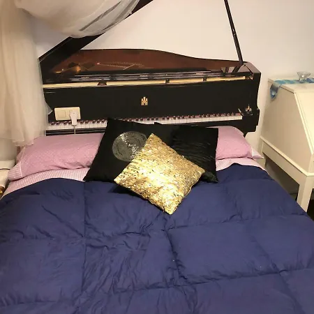 La Casa Del Pianista